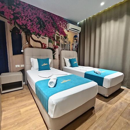 Suncoast Rooms Port Side Саранда Екстер'єр фото