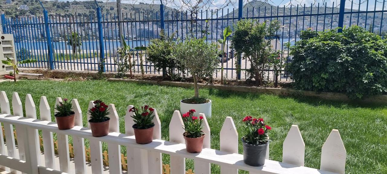 Suncoast Rooms Port Side Саранда Екстер'єр фото