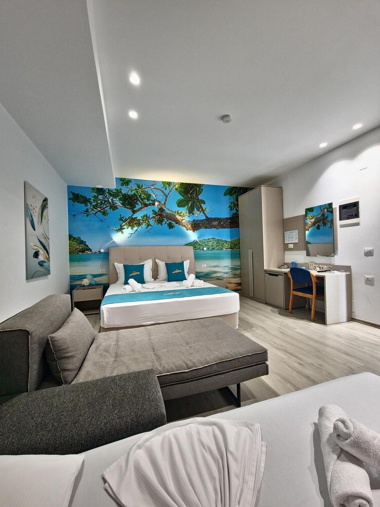 Suncoast Rooms Port Side Саранда Екстер'єр фото